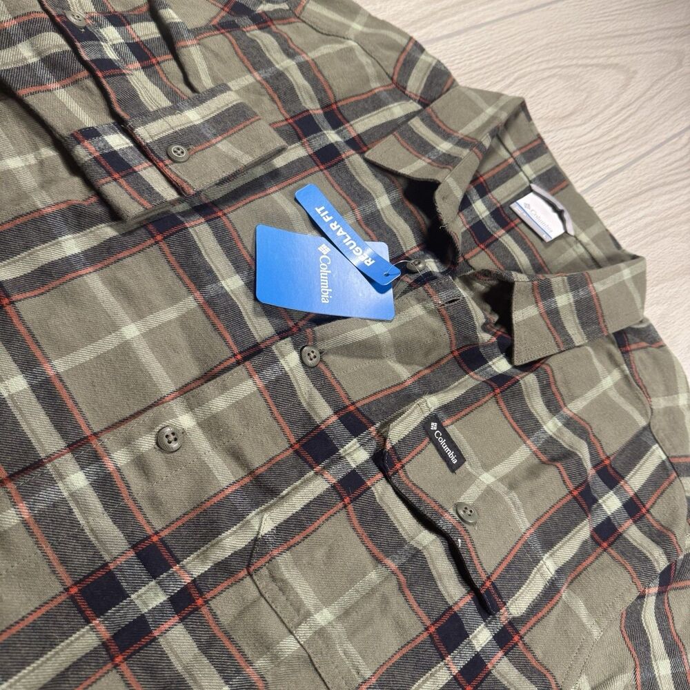 Columbia LS Flannel Shirt Men’s L Green Plaid Red Rapids Camp Outdoors Logo NWT